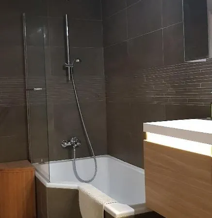Апартаменты 4p, Piscine, Tennis, Wifi, Proche Centre Et Plages